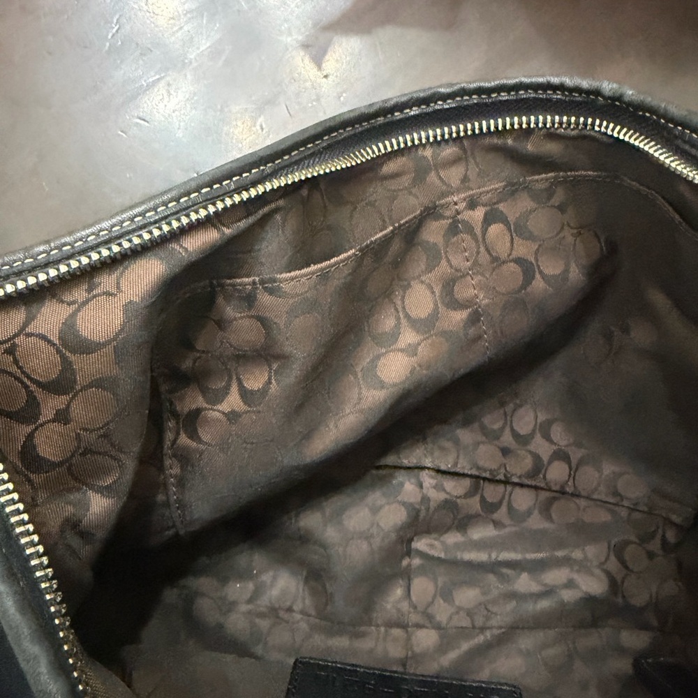 Vintage Coach Black Leather Hobo Bag with Silver Accent✨Priced to sell! - Picture 6 of 13